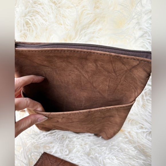 Handmade Leather Crossbody Messenger Style Purse & matching checkbook cover NWOT - Picture 2 of 6